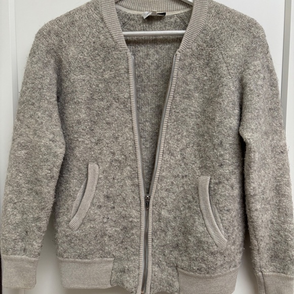 Aritzia bomber jacket sweater - Picture 4 of 4